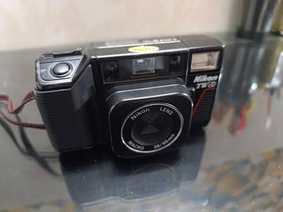 Nikon L35TWAD (Vintage Camera)