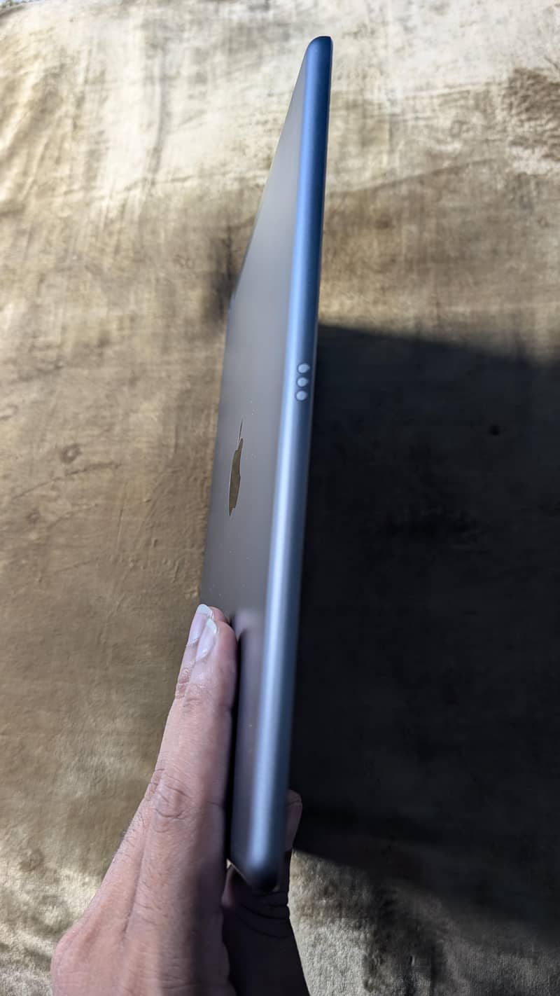 iPad 7th generation 4