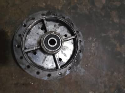 70 bike original back hub for sale