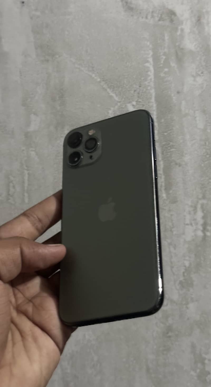 iPhone 11 PRO 4