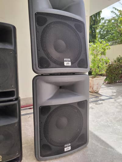 peavey USA 15",Yamaha japan 10",DAS Spain 8" speakers fresh import