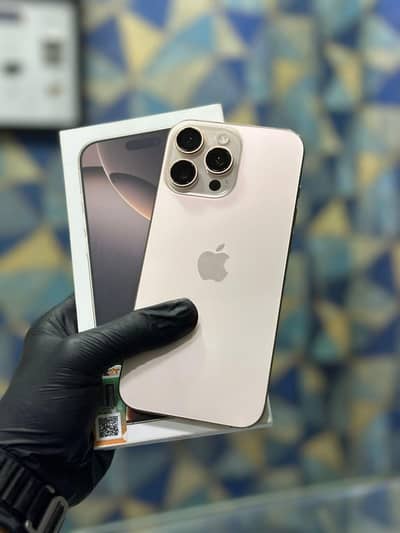 Apple iPhone 16 Pro Max