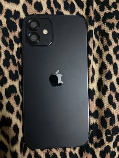 Apple iPhone 12