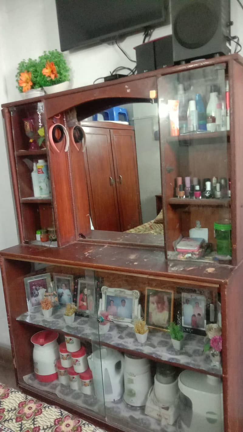 Dressing Table Full Mirror & Two Storage Rack Attached Divider 2