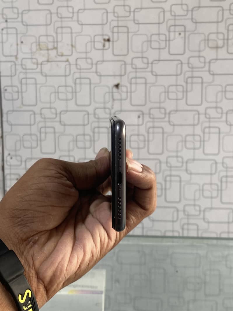 Apple iPhone 8 2