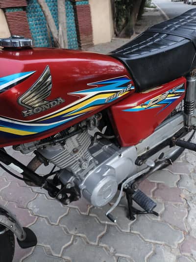Honda 125 red 2018