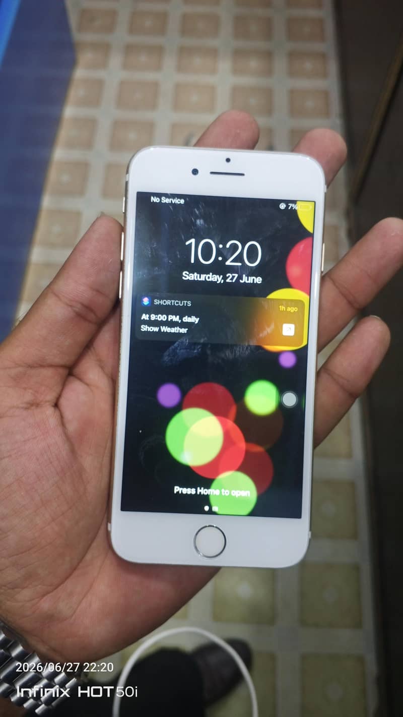 Apple iPhone 7 1