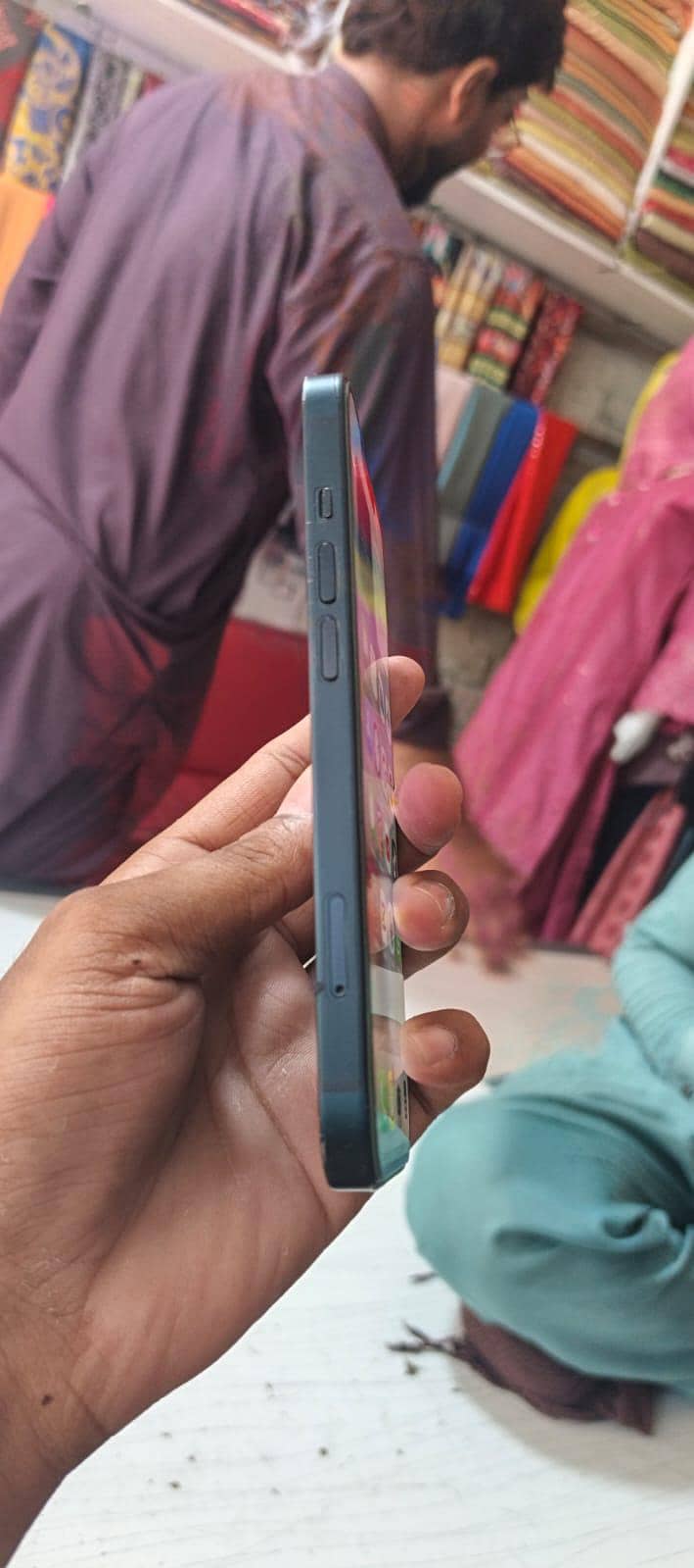 Apple iPhone 14 3