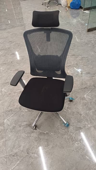 Office chair available for Sale Quantity:[21]