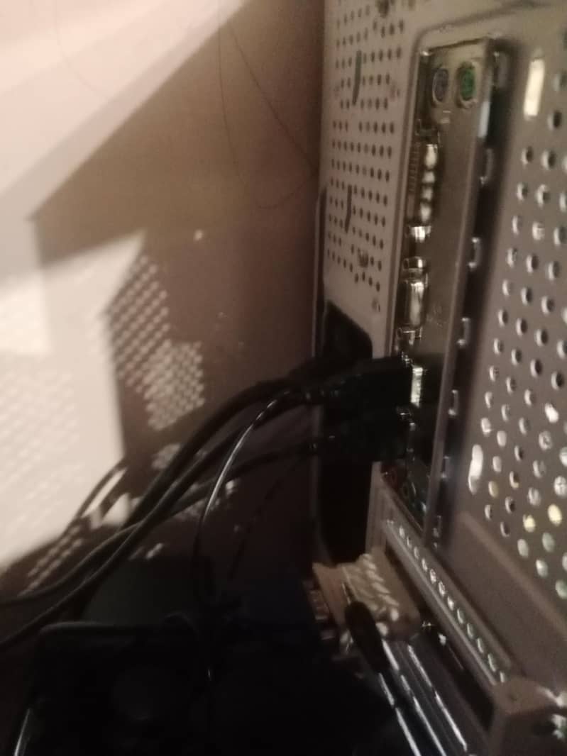 COMPUTER CASING 2