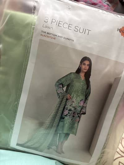 Khaadi 3 pcs suit ( Brand New )