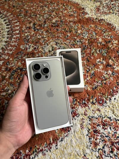 Iphone 15 pro sim working. With box non pta (notjv)