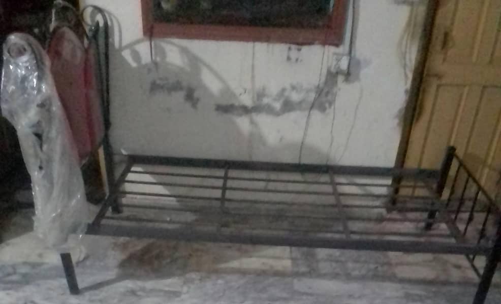 Single Iron Bed 3
