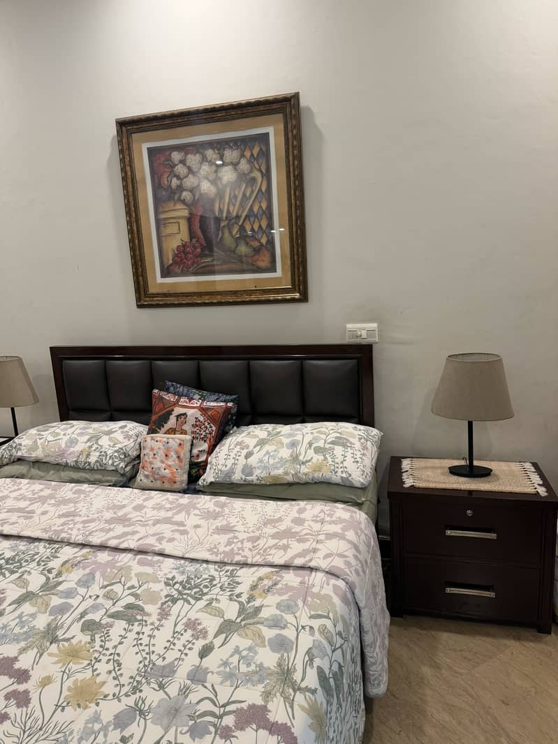 Solid Wood bed set with console 5