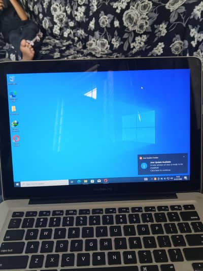 MacBook he dull window and macos sonoma installed 16gb 256gb ssd