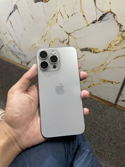 Apple iPhone 15 Pro Max