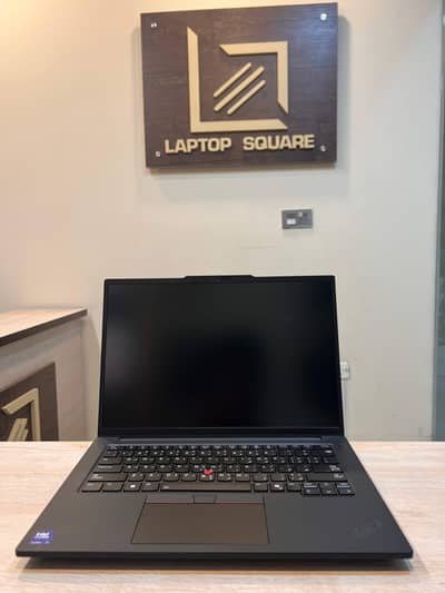 Lenovo ThinkPad P14s Gen 5 Ultra 7 32GB 1TB 4GB RTX 500 Ada 120 Hz