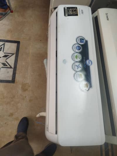 pel Airy 1.5 ton d,c inverter