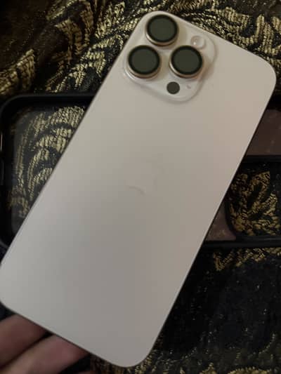Apple iPhone 16 Pro Max FU