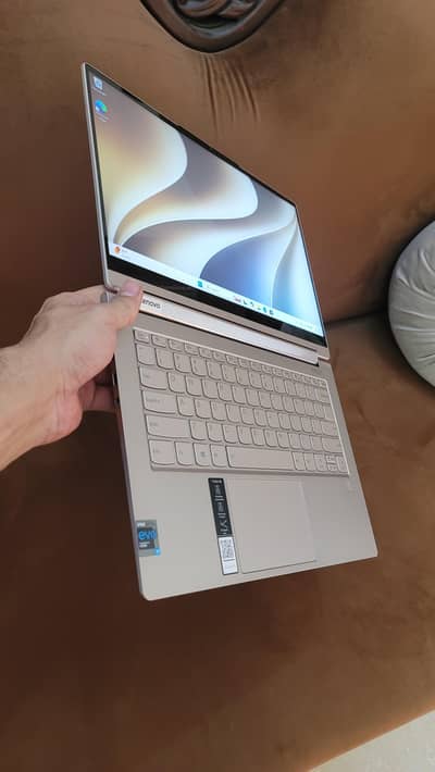 Lenovo Yoga 9i x360 Touch, Core i7 11th Gen, 16Gb Ram, 512 SSD