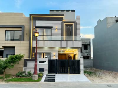 5 Marla Ultra Modern Semi Furnished Near To Park Premium Location House For Sale In Lake City Sector M7-C1