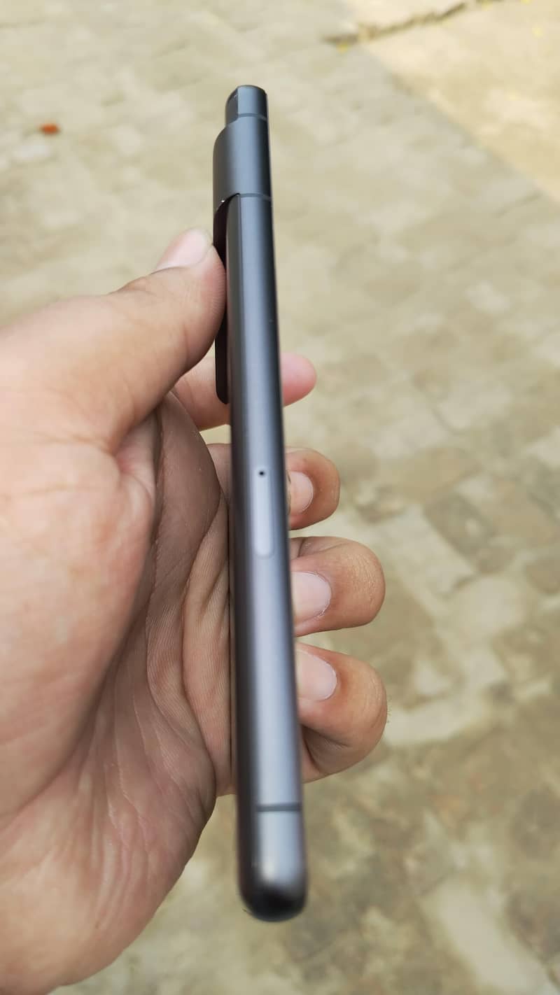 Google Pixel 7 4