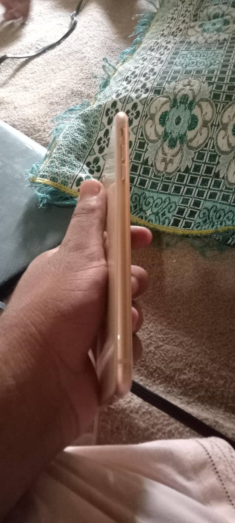 Apple iPhone 8 Plus 2