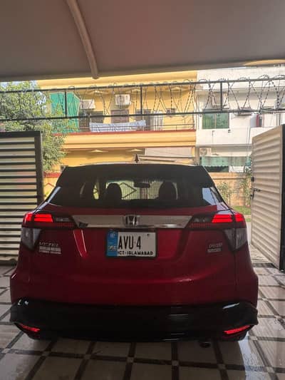 Honda Vezel 2016