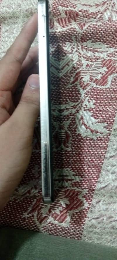 Infinix Hot 40i