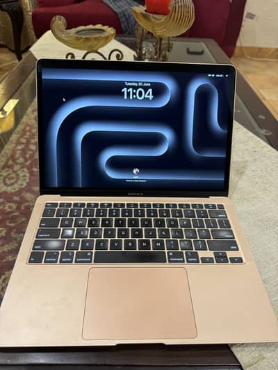 Macbook Air 2020 i5 (10th Gen) 8/515gb Rose gold