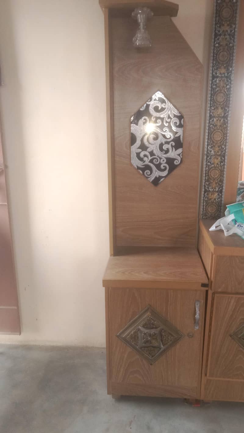 only bed do side table 3