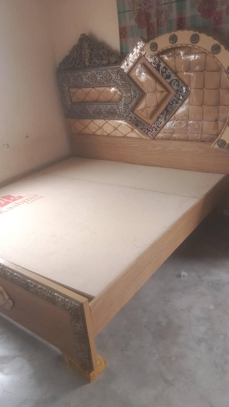 only bed do side table 5