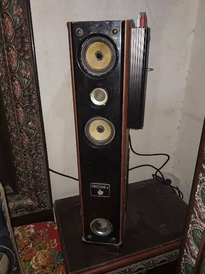10inch boofer+2 mini speakers 5800w amplifier 12volt+750w supply
