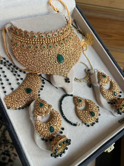 Jewelry set for barat