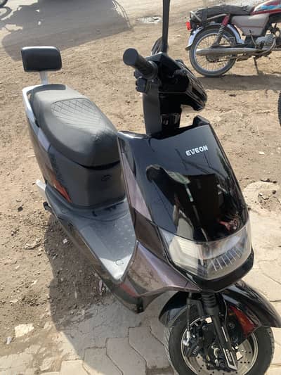 Scooty 5.5k mileage