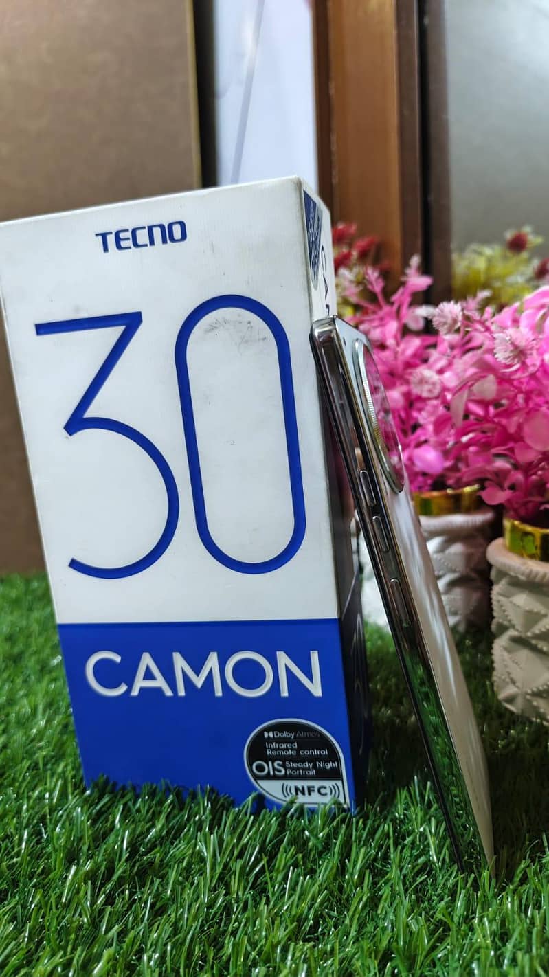 Tecno CAMON 30 1