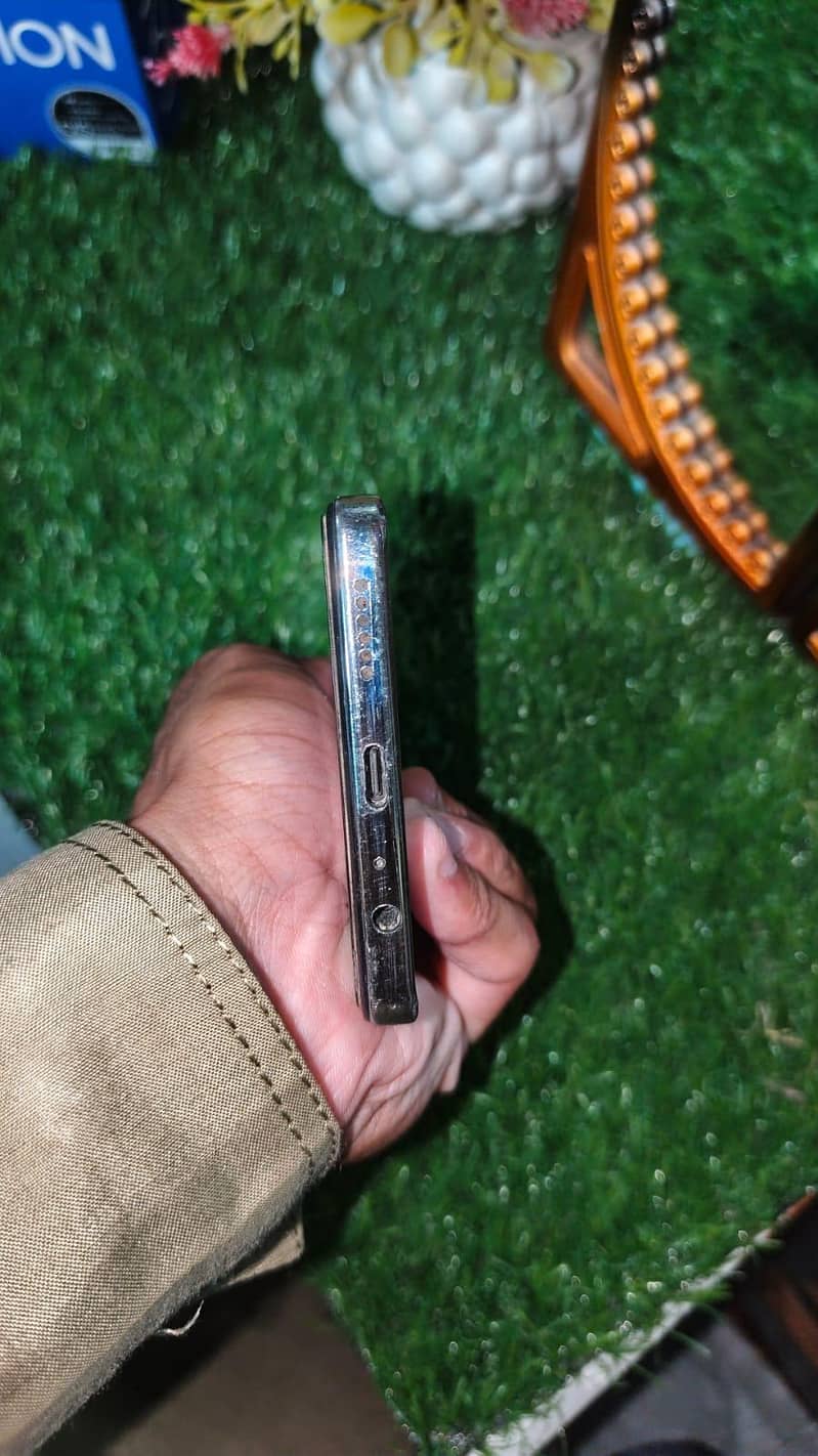 Tecno CAMON 30 4