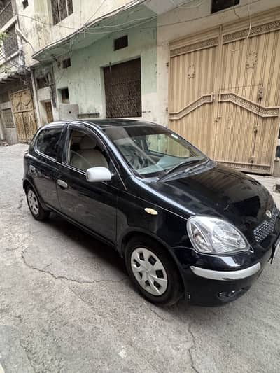 Toyota Vitz 2004