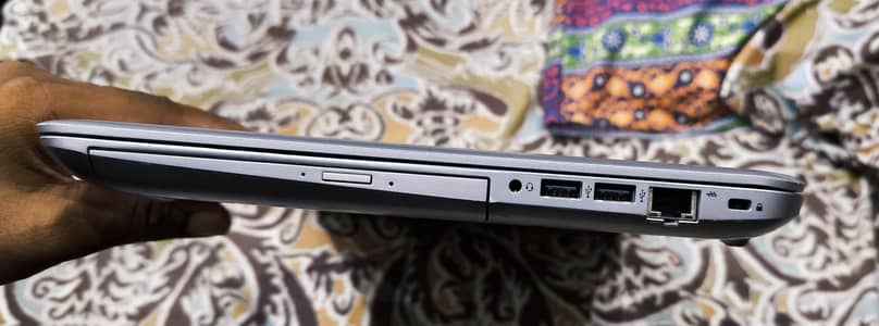 HP Desktop ME3SeCk