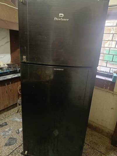 DAWLANCE H ZONE FULL SIZE FRIDGE URGENT SALE