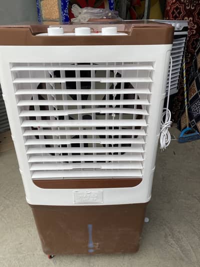 Zabardast quality ka cooler ha jis bhai ko chaia ha Waatsaap pr rabta