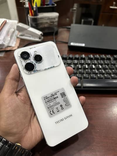 Tecno spark 40