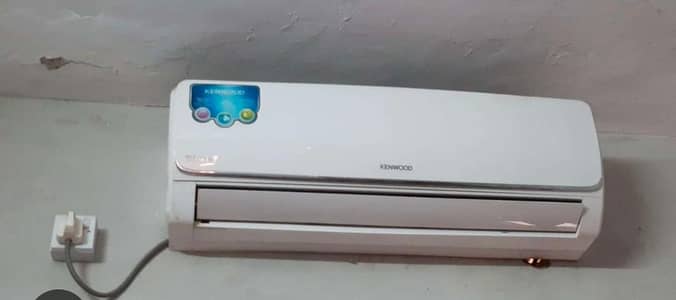 kenwood 1 ton  AC