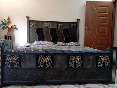 King size bed set for sale