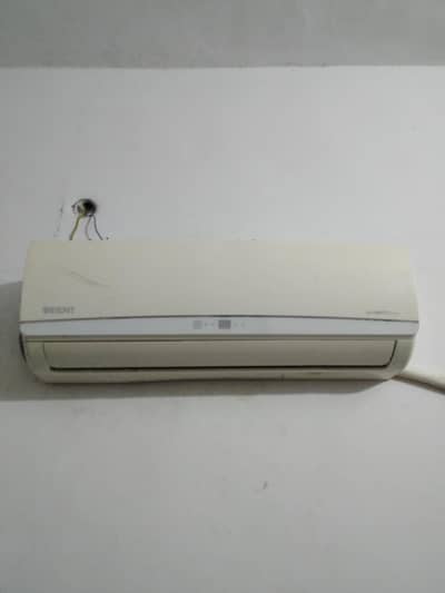 Orient 1 ton sada AC original gass instold new condition full chill
