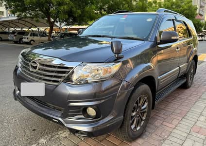 Toyota Fortuner V 2016
