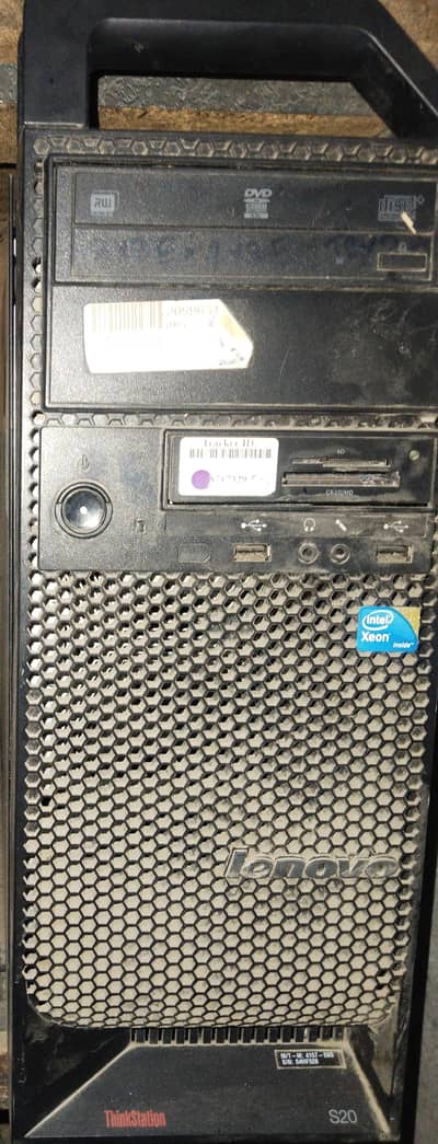 Lenovo PC xeon s20