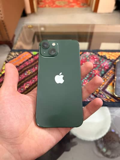 Apple iPhone 13