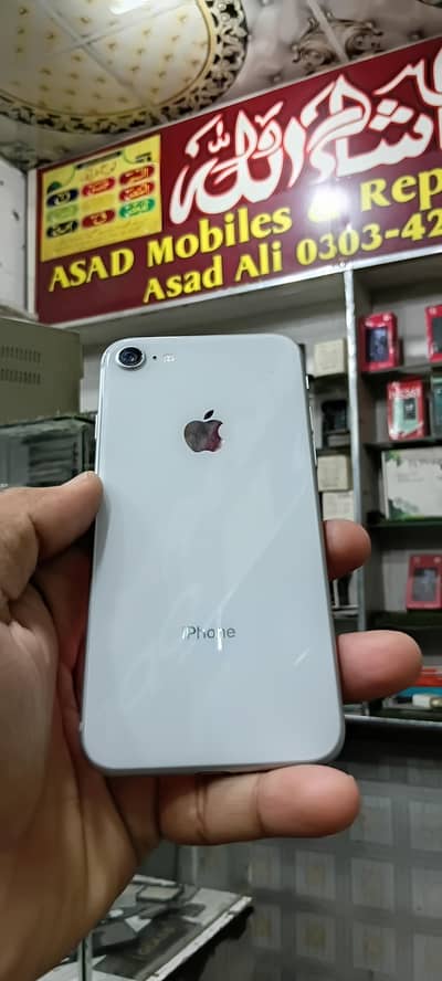 Apple iPhone 8