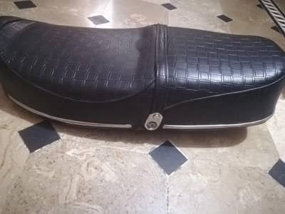Honda cd 200 seat